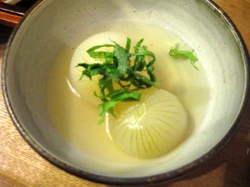 Whole_onion_soup